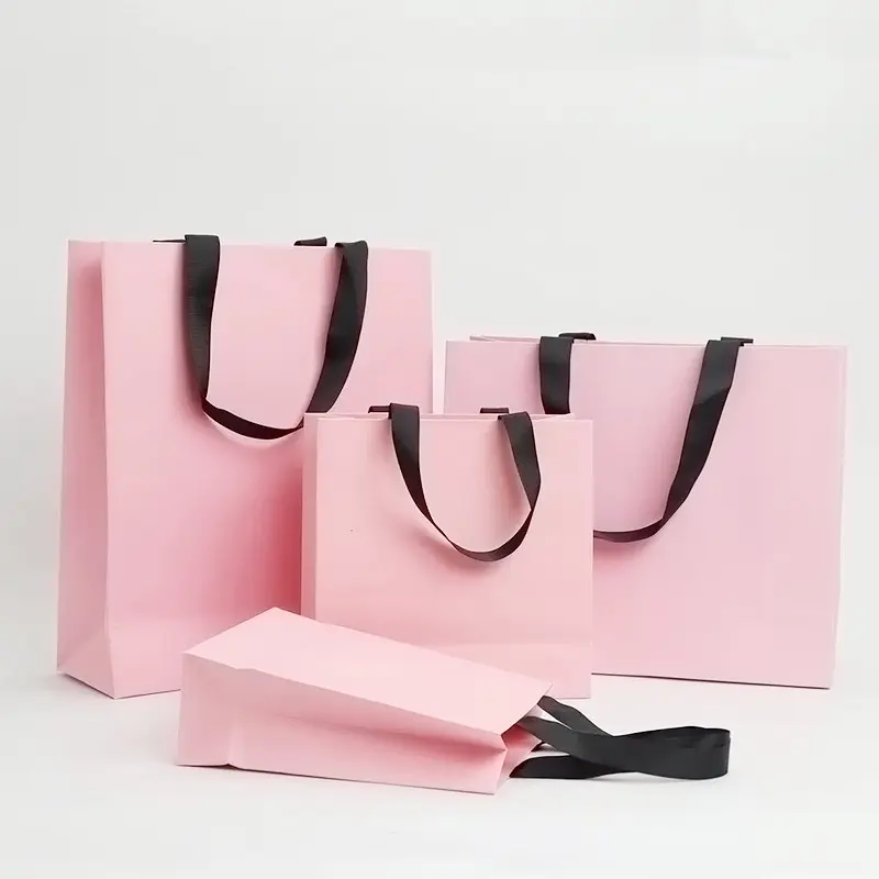 Trendy paper bags